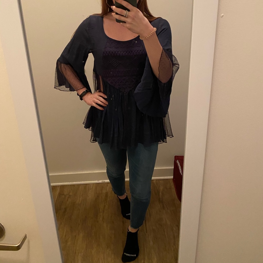 Navy top